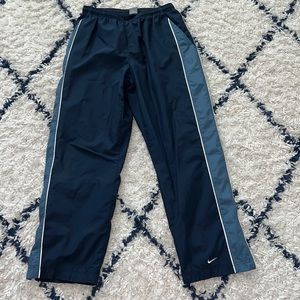 2 pc Nike men sportswear jacket and pants outfit